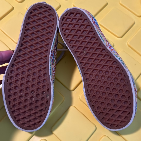 Vans - Picture 5 of 5